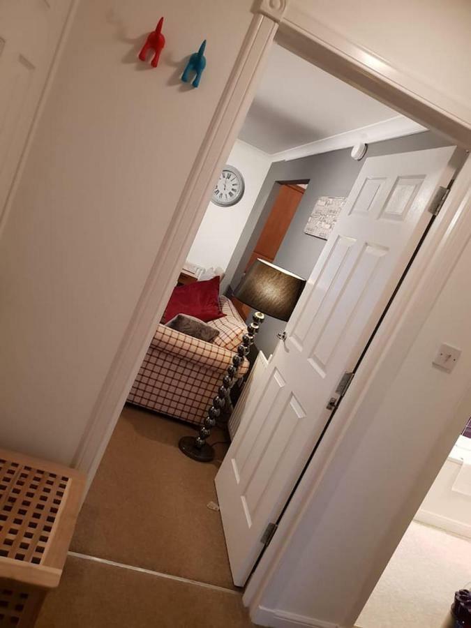 Chic Flat At Hairmyres Hospital & Train Station Apartamento East Kilbride Exterior foto